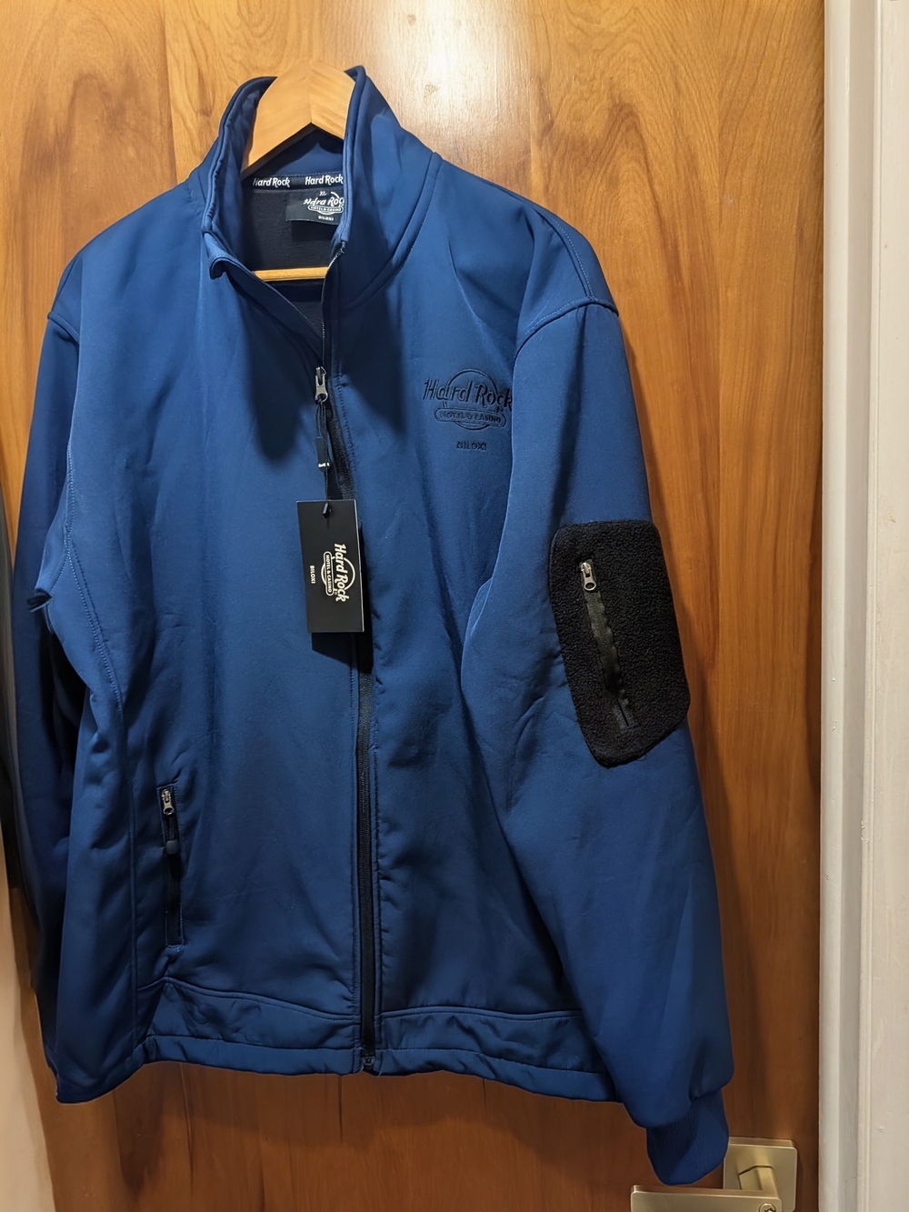 Hard Rock Cafe Men’s Navy Blue Lightweight Jacket